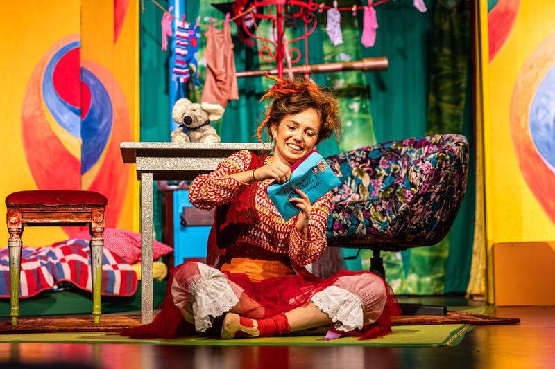 „Hexe Hillary geht in die Oper“ am Staatstheater Meiningen (Quelle: Christina Iberl) „Hexe Hillary geht in die Oper“ am Staatstheater Meiningen